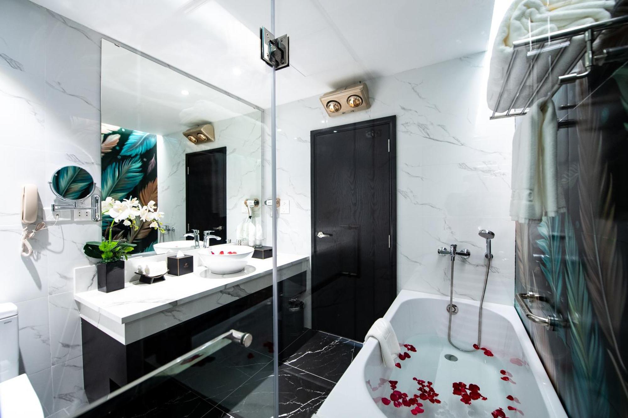Palago Boutique Hotel Hanoi Exterior photo